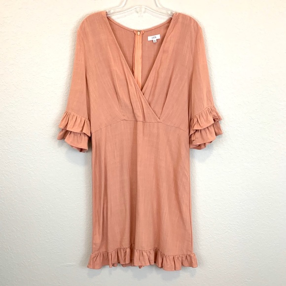 Lucca linen blend V-Neck ruffled hem dress - Picture 1 of 11